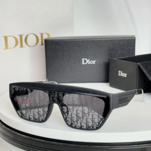 DO-YJ-DiorClub-$39-002