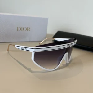 DO-YJ-DiorClub M2U-1-$39-001