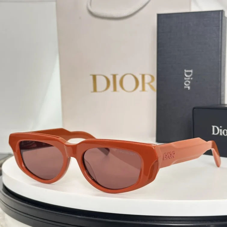 DO-YJ-CDior S4U-$39-004