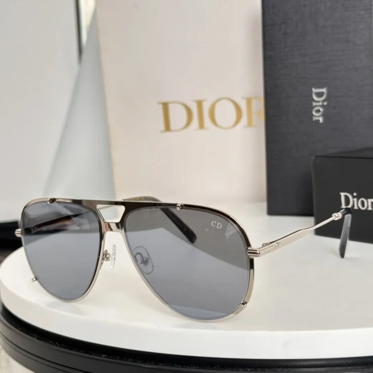DO-YJ-DiorBlackSuitA3F-$39-001