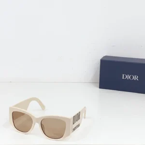 DO-YJ-DiorNuitS1I-$39-001