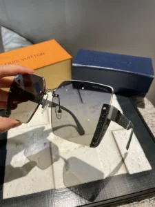 LV-YJ-01522-$29-004