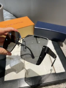 LV-YJ-01523-$29-003