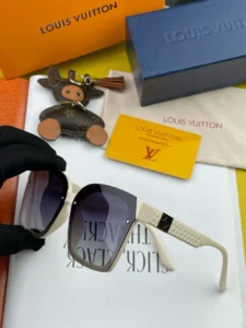 LV-YJ-46896-$29-006
